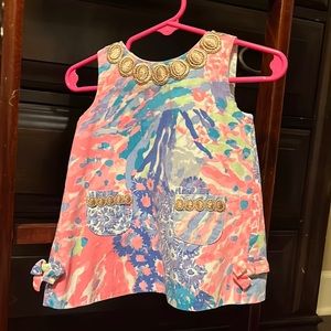 Lilly Pulitzer Multi-Color dress with pockets.